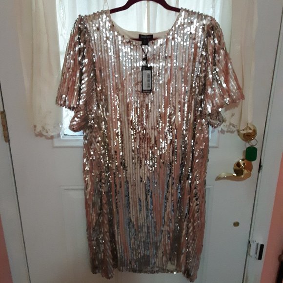 Boohoo Silver Sequin Puff Sleeve Plus Size Party Dress, UD 20 NWT - Picture 1 of 5